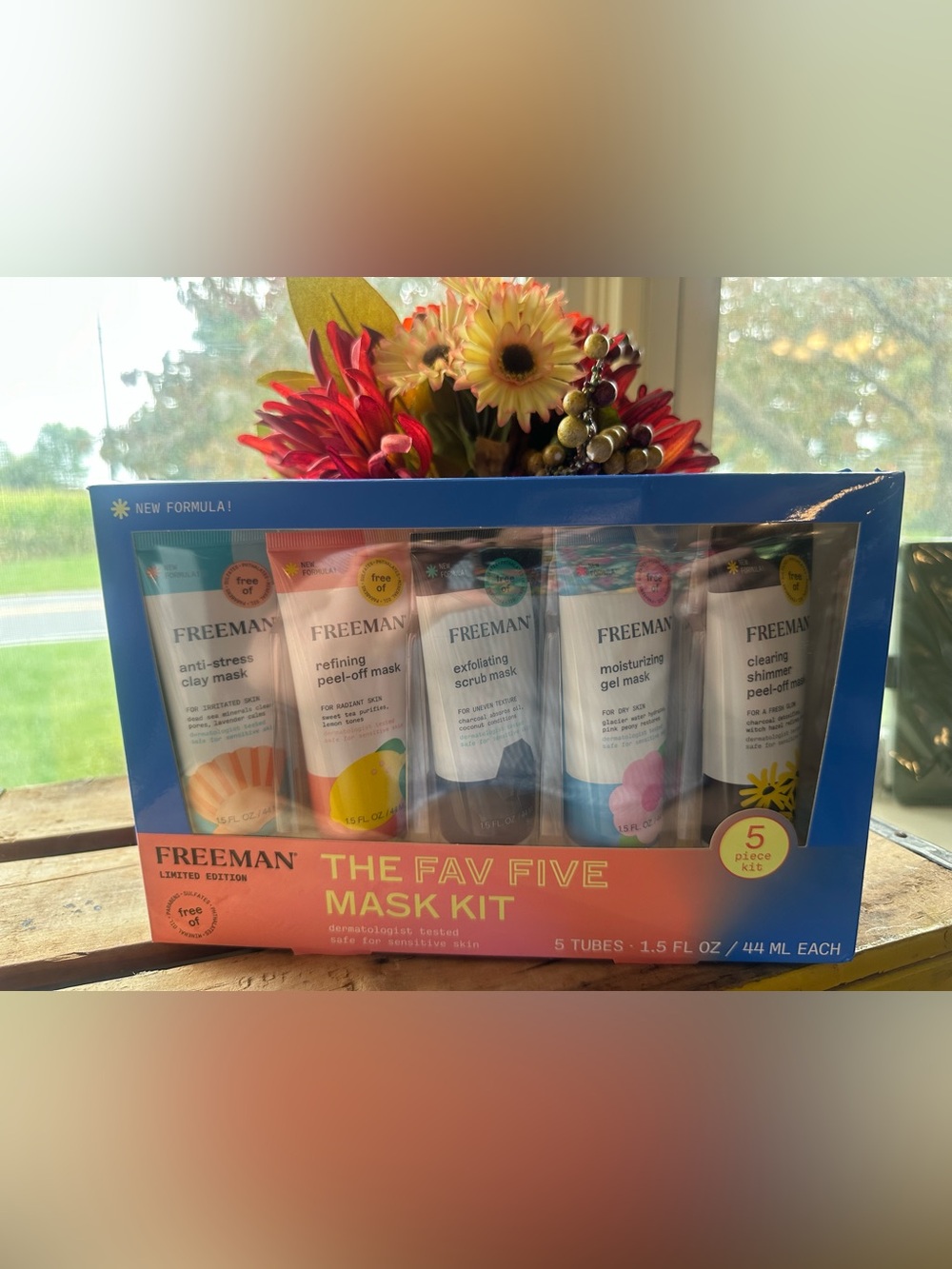 FREEMAN LIMITED EDITION THE FAV FIVE MASK KIT 5 PC. NEW - Picture 7 of 7